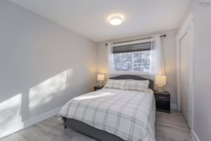 56 Bayview photo 21
