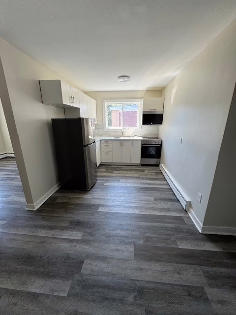5-95 Evans Ave