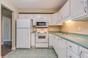 205-64 Cumberland Drive photo 9